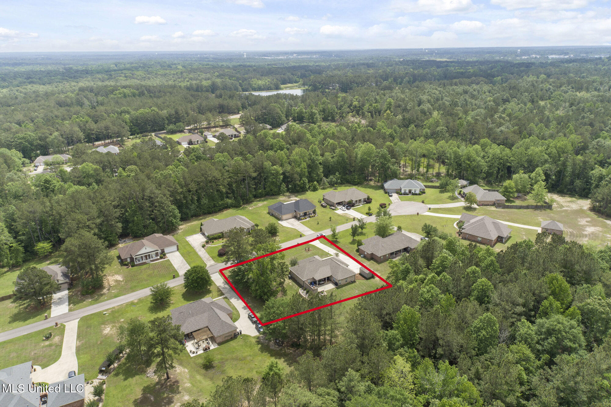 211 Whistlers Way, Hattiesburg, Mississippi image 12