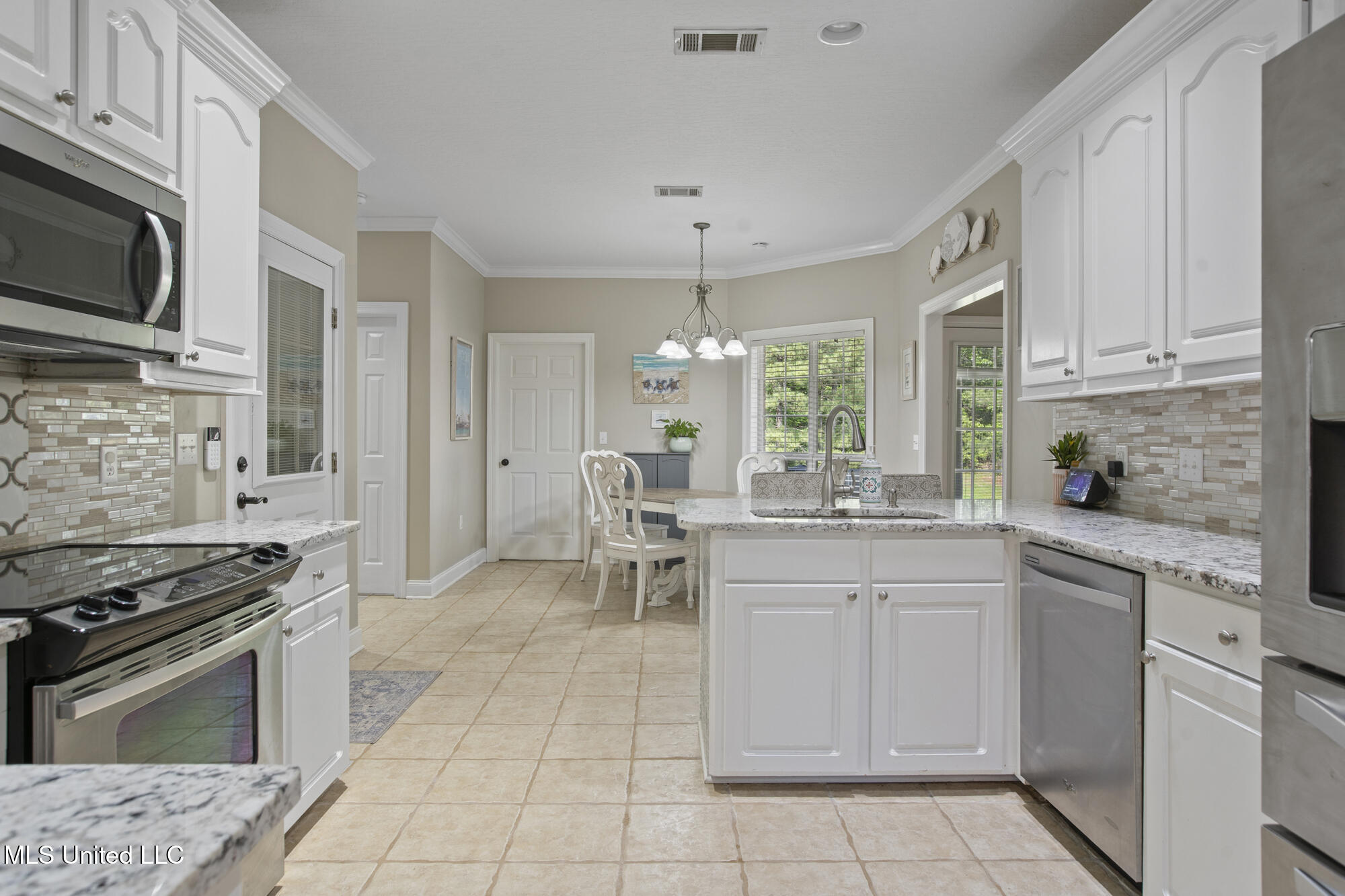 211 Whistlers Way, Hattiesburg, Mississippi image 28