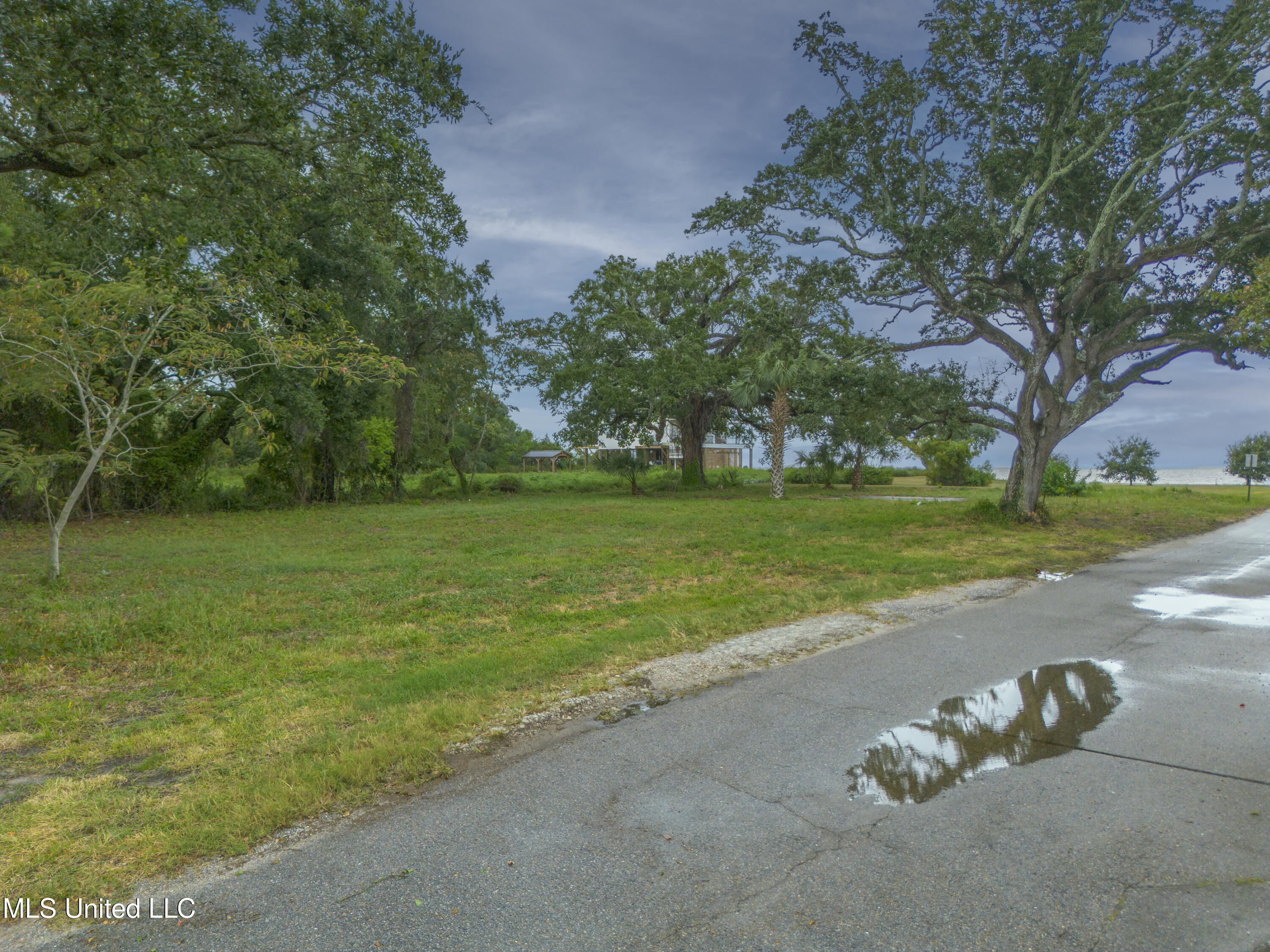 120 Boisdore Avenue, Pass Christian, Mississippi image 2