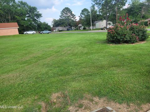 Vacant Land For Sale - 700 Wayne Drive<br/> Canton, MS 39046