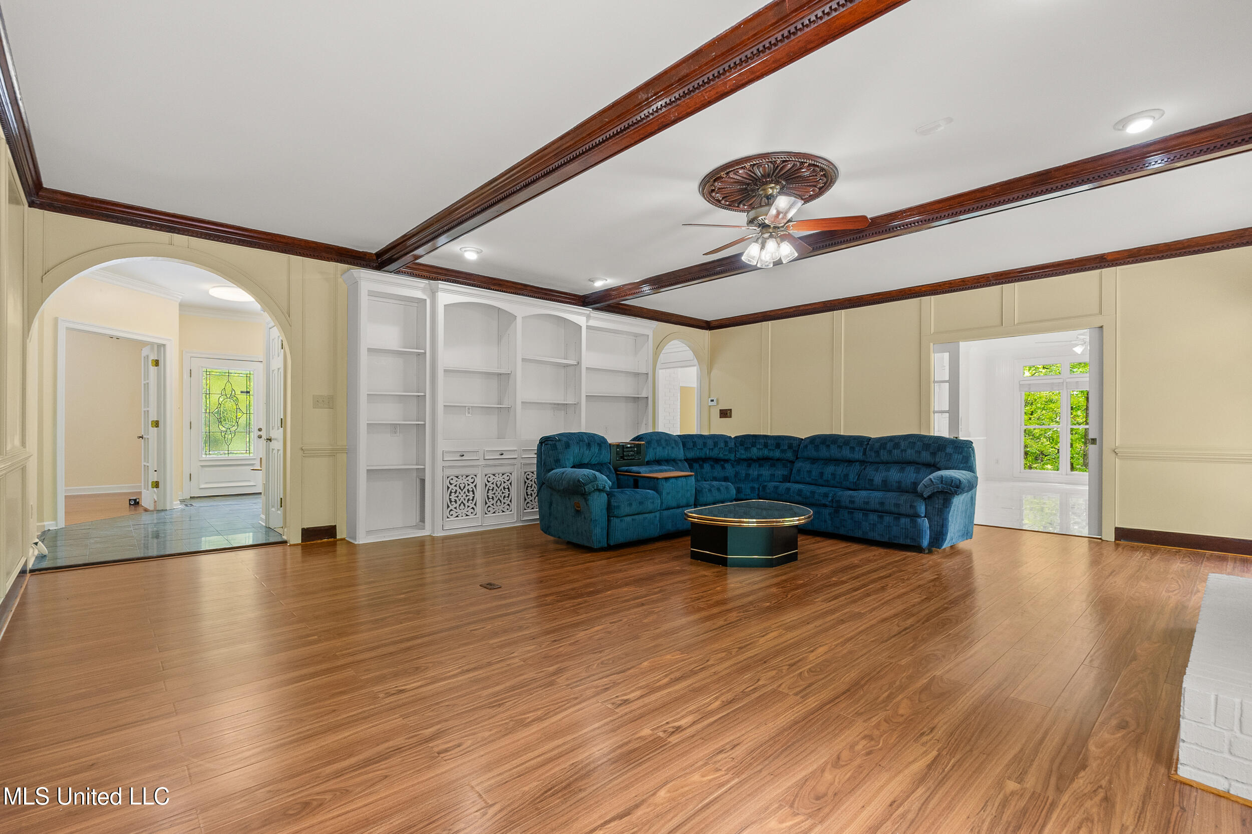 1590 Epping Forest Drive, Southaven, Mississippi image 8
