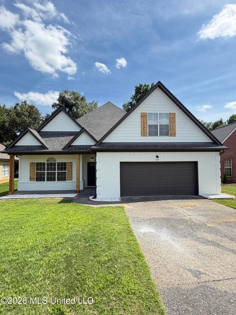 Homes For Sale - 3381 Jacob Lane<br/> Southaven, MS 38672