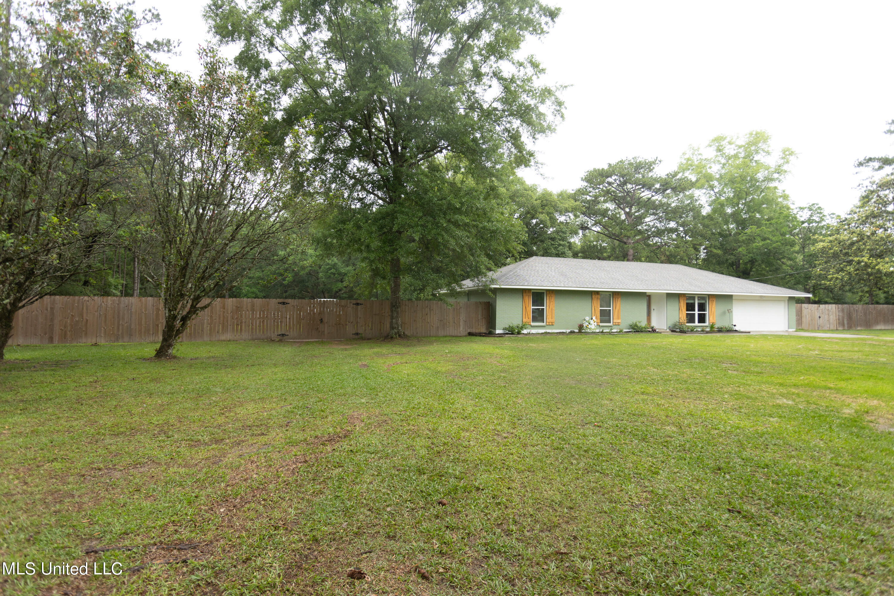 184 Lake David Drive, Picayune, Mississippi image 27