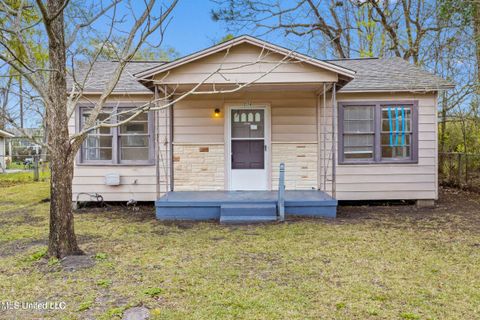 Homes For Sale - 2114 42nd Avenue<br/> Gulfport, MS 39501