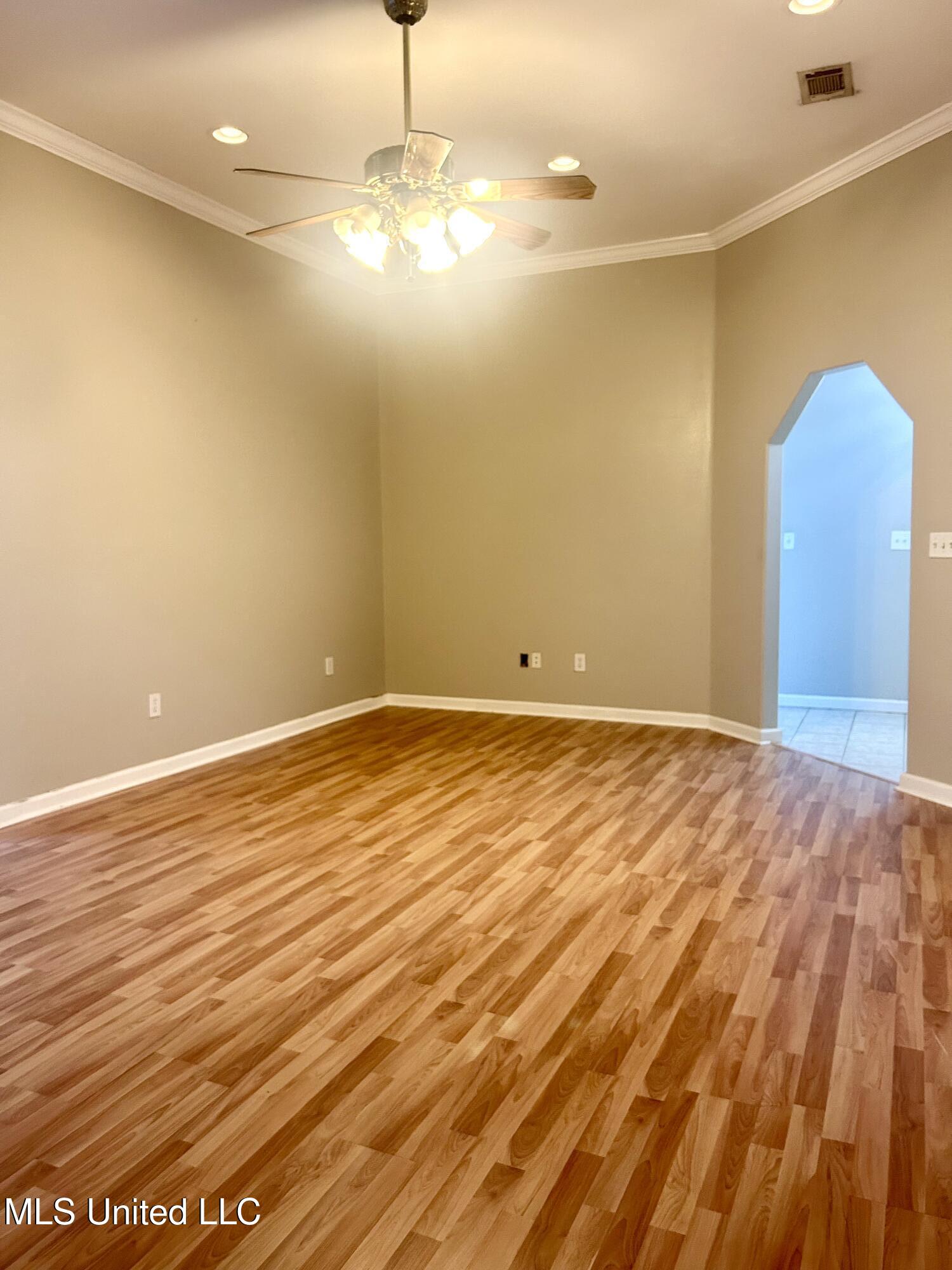 3217 Tuna Road, Gautier, Mississippi image 3