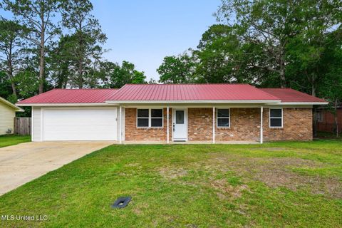 Single Family Residence in Ocean Springs MS 306 Mincheck Road.jpg