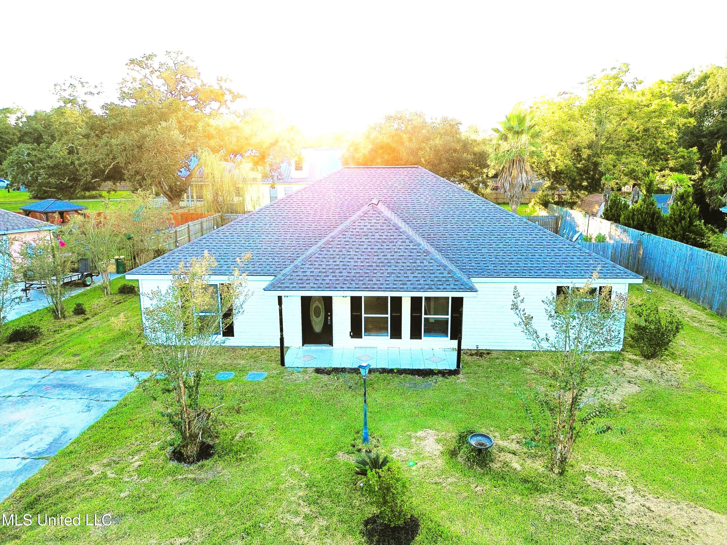 5507 Paula Drive, Long Beach, Mississippi image 1