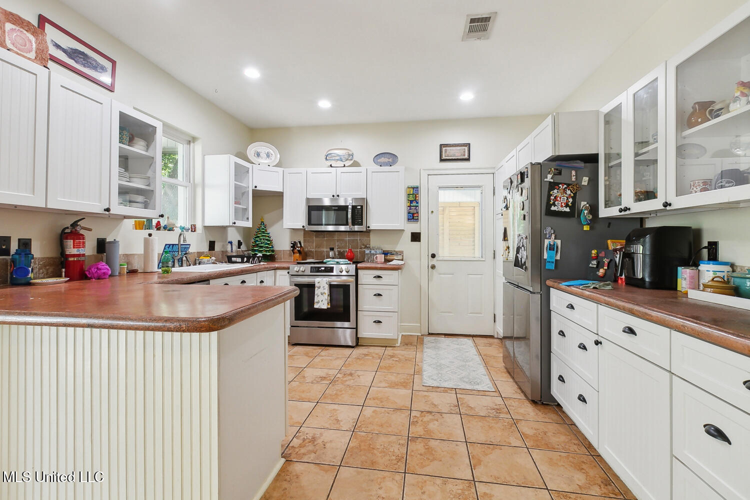 210 Bay Oaks Drive, Bay Saint Louis, Mississippi image 7