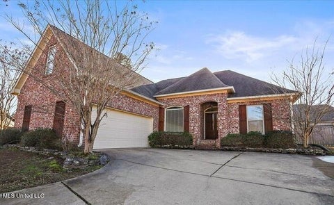 Homes For Rent - 852 Willow Grande Circle<br/> Brandon, MS 39047