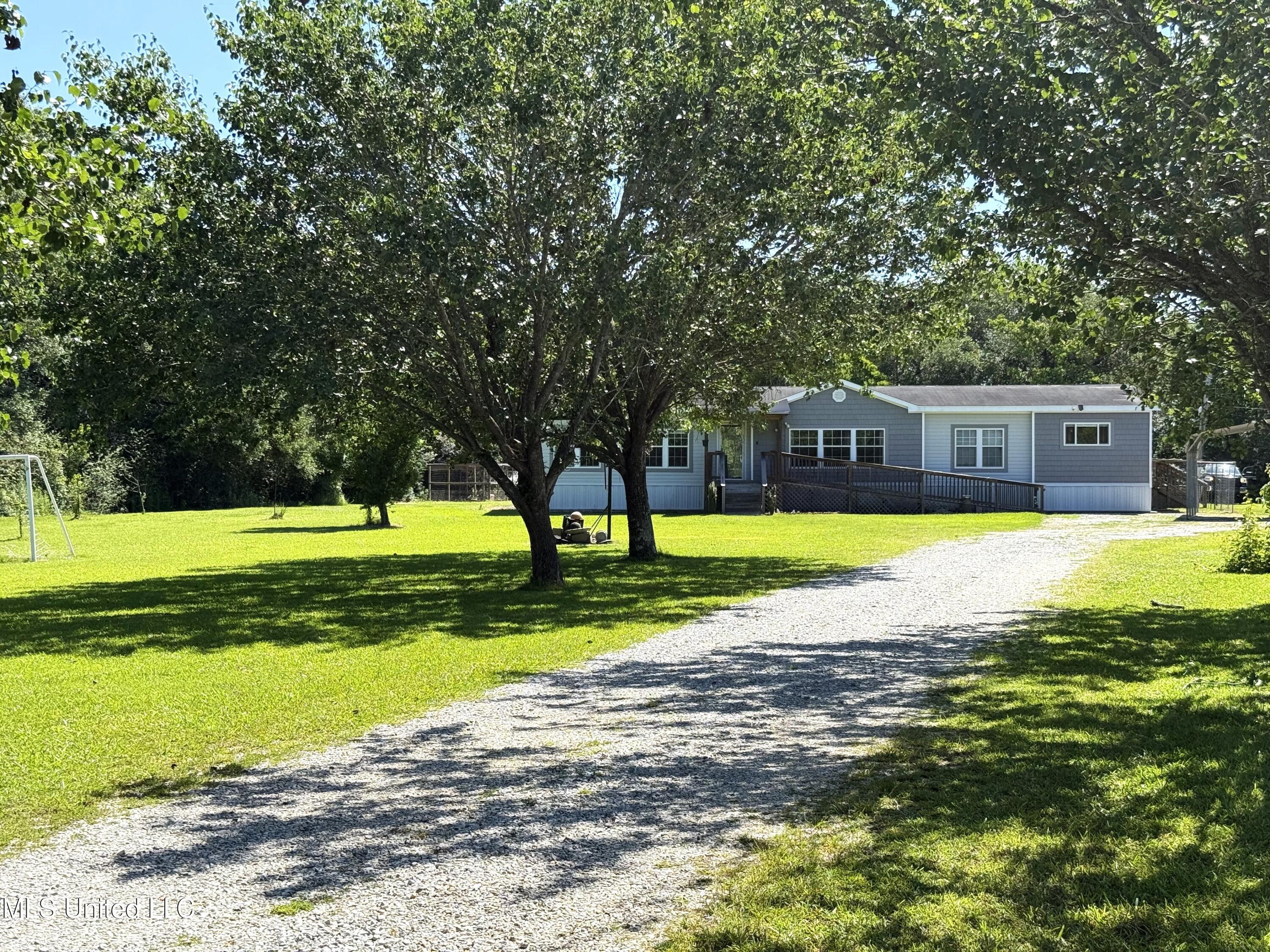 72 Old Creek Road, Picayune, Mississippi image 1