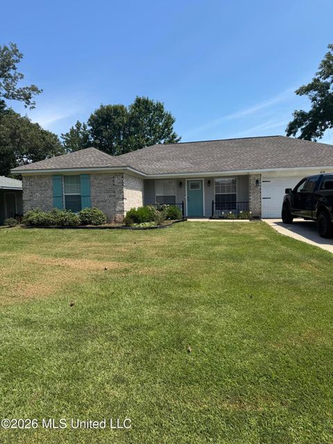 Homes For Sale - 836 Cherry Ridge Drive<br/> Hinds County, Clinton, MS 39056