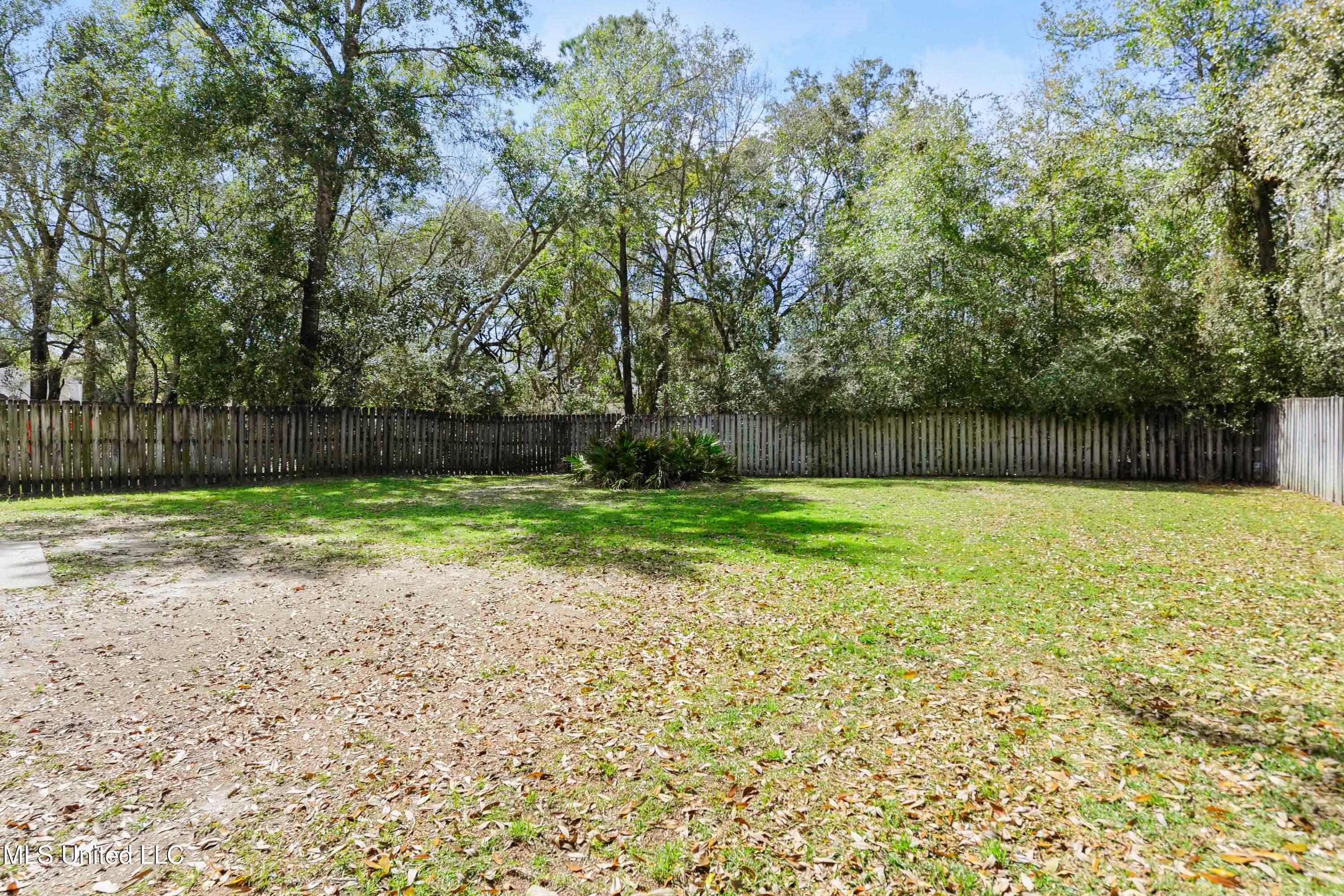 1817 Burnt Oak Drive, Ocean Springs, Mississippi image 24