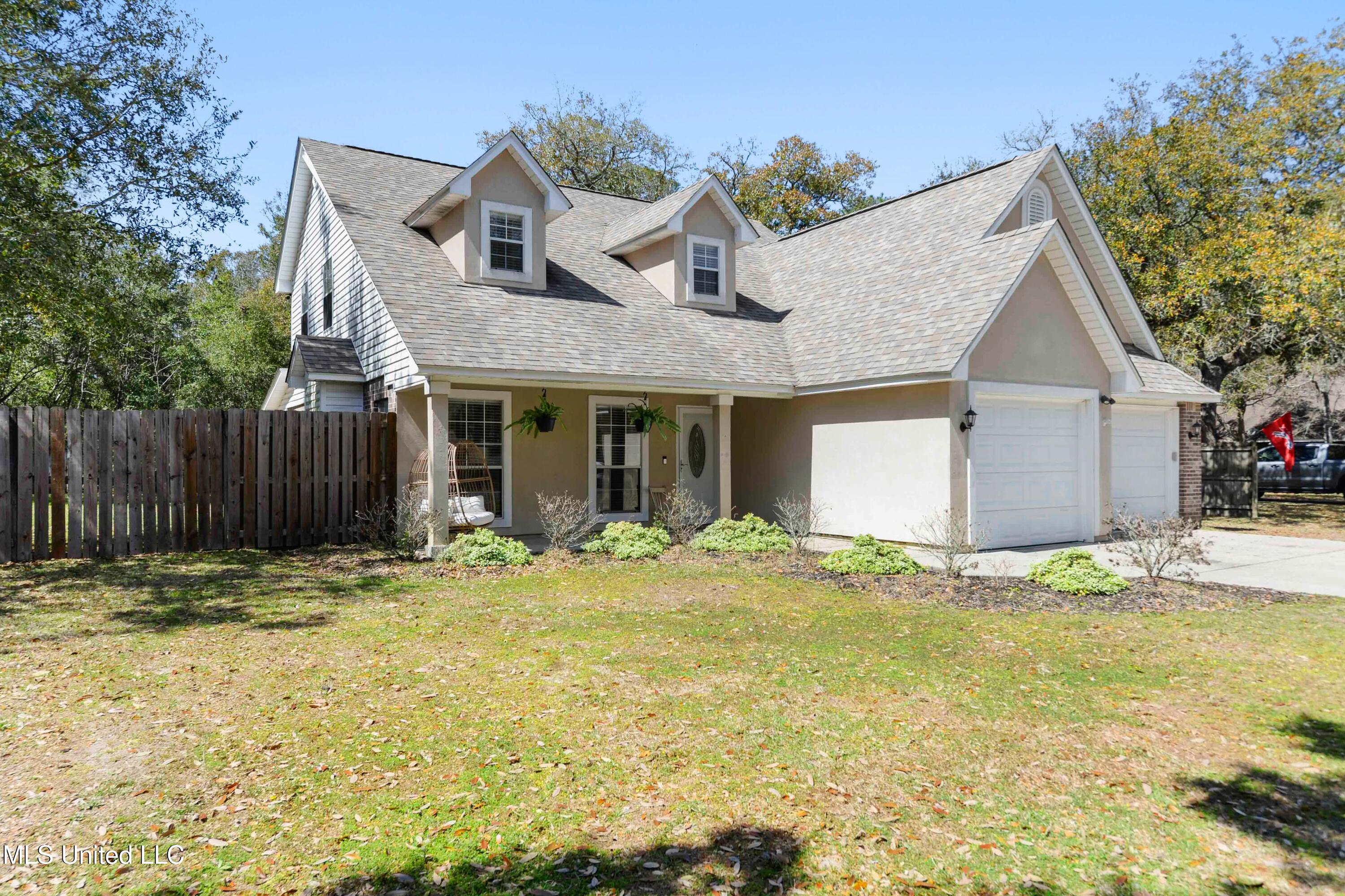 1817 Burnt Oak Drive, Ocean Springs, Mississippi image 2