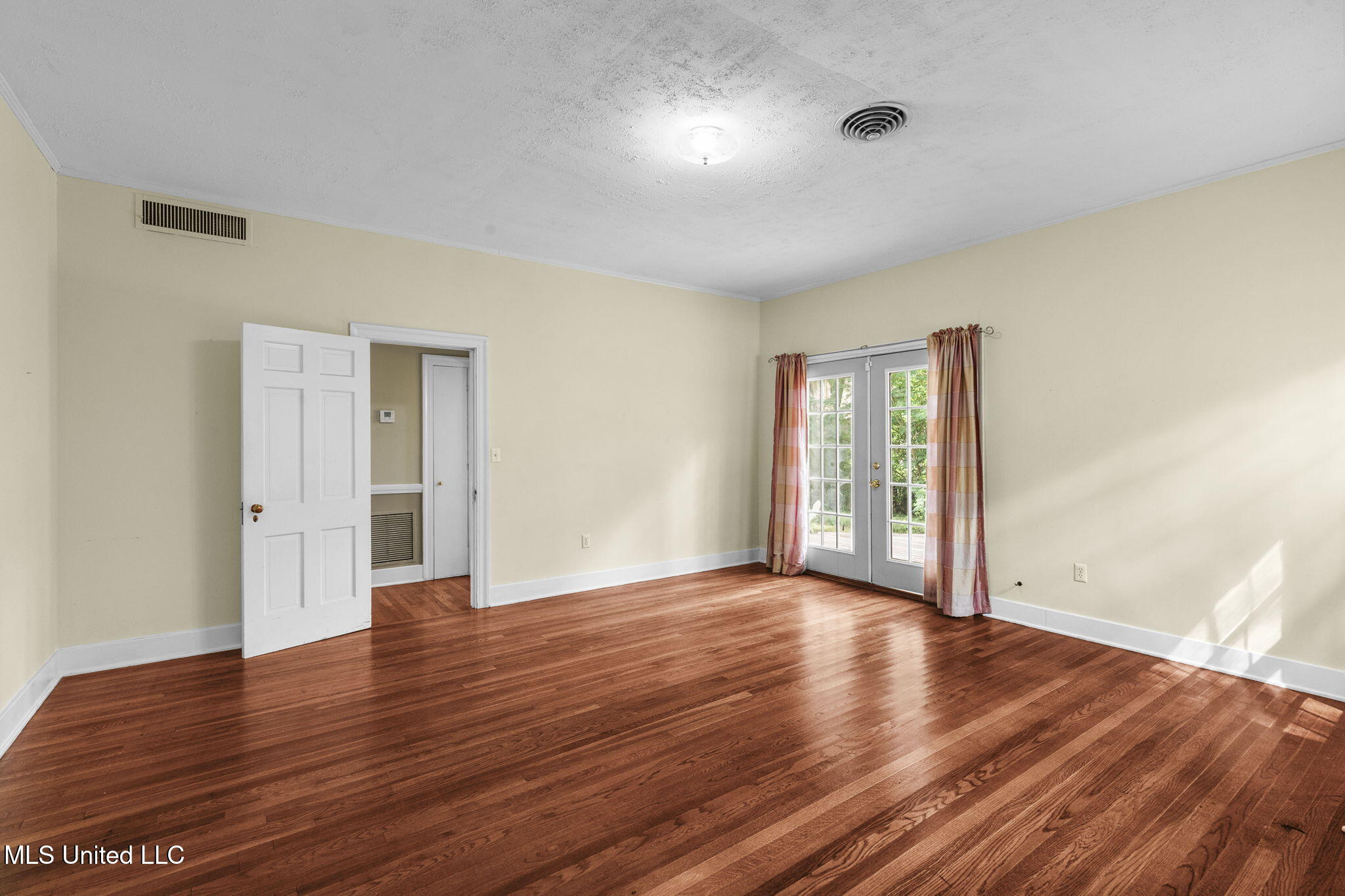3821 Montrose Circle, Jackson, Mississippi image 25