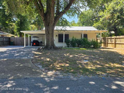 Homes For Sale - 135 Eleanor Avenue<br/> Pass Christian, MS 39571