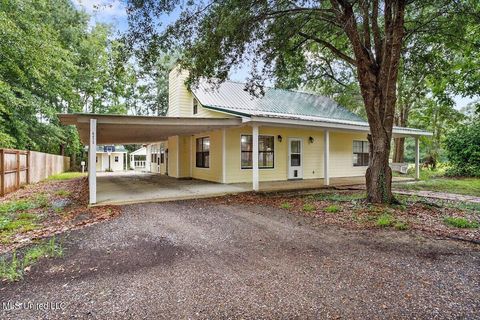 Homes For Sale - 6473 Florence Road<br/> Harrison County, Biloxi, MS 39532