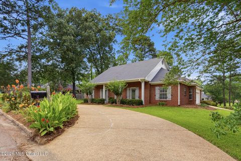 Homes For Sale - 317 Woodrun Drive<br/> Ridgeland, MS 39157
