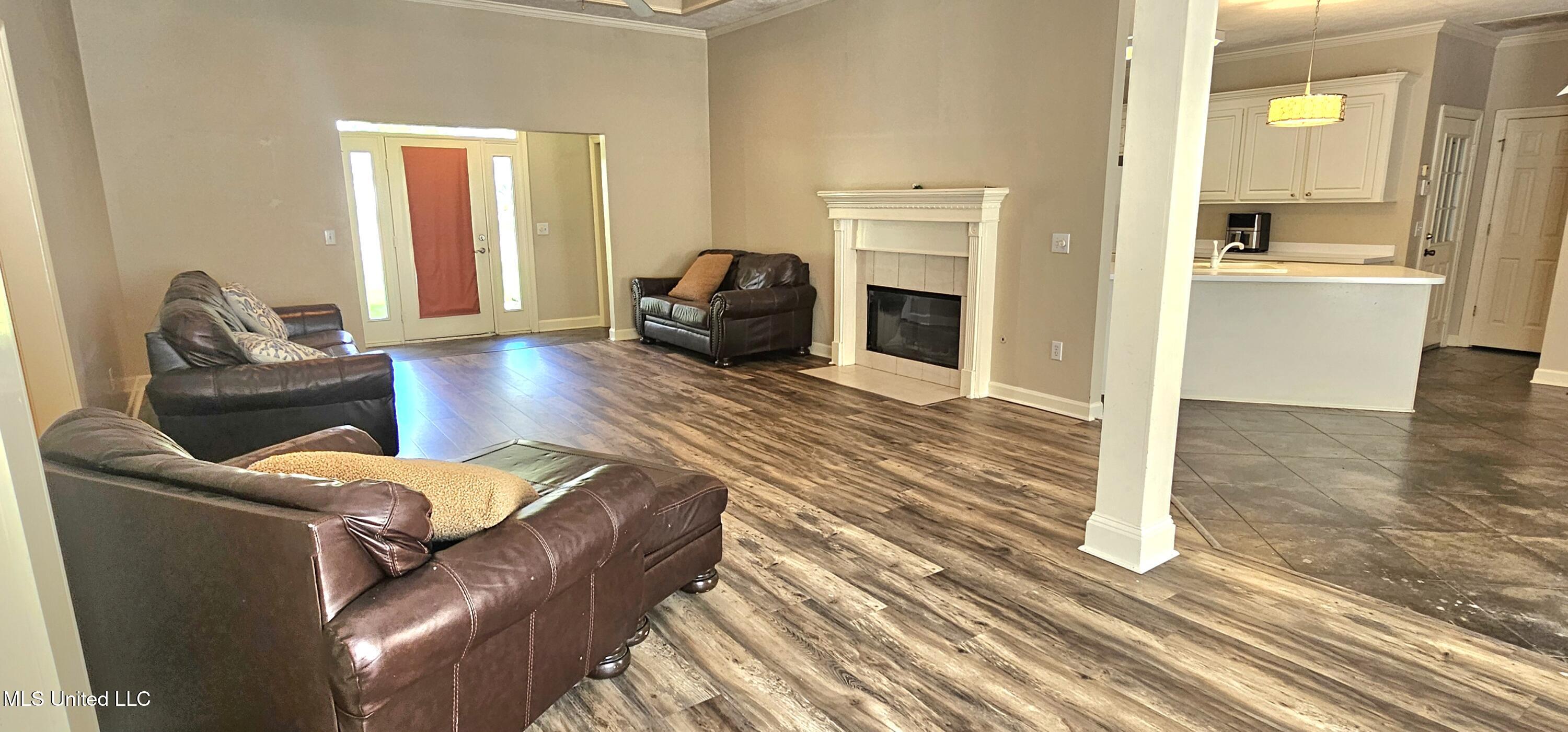 425 Autumn Creek Drive, Ridgeland, Mississippi image 3