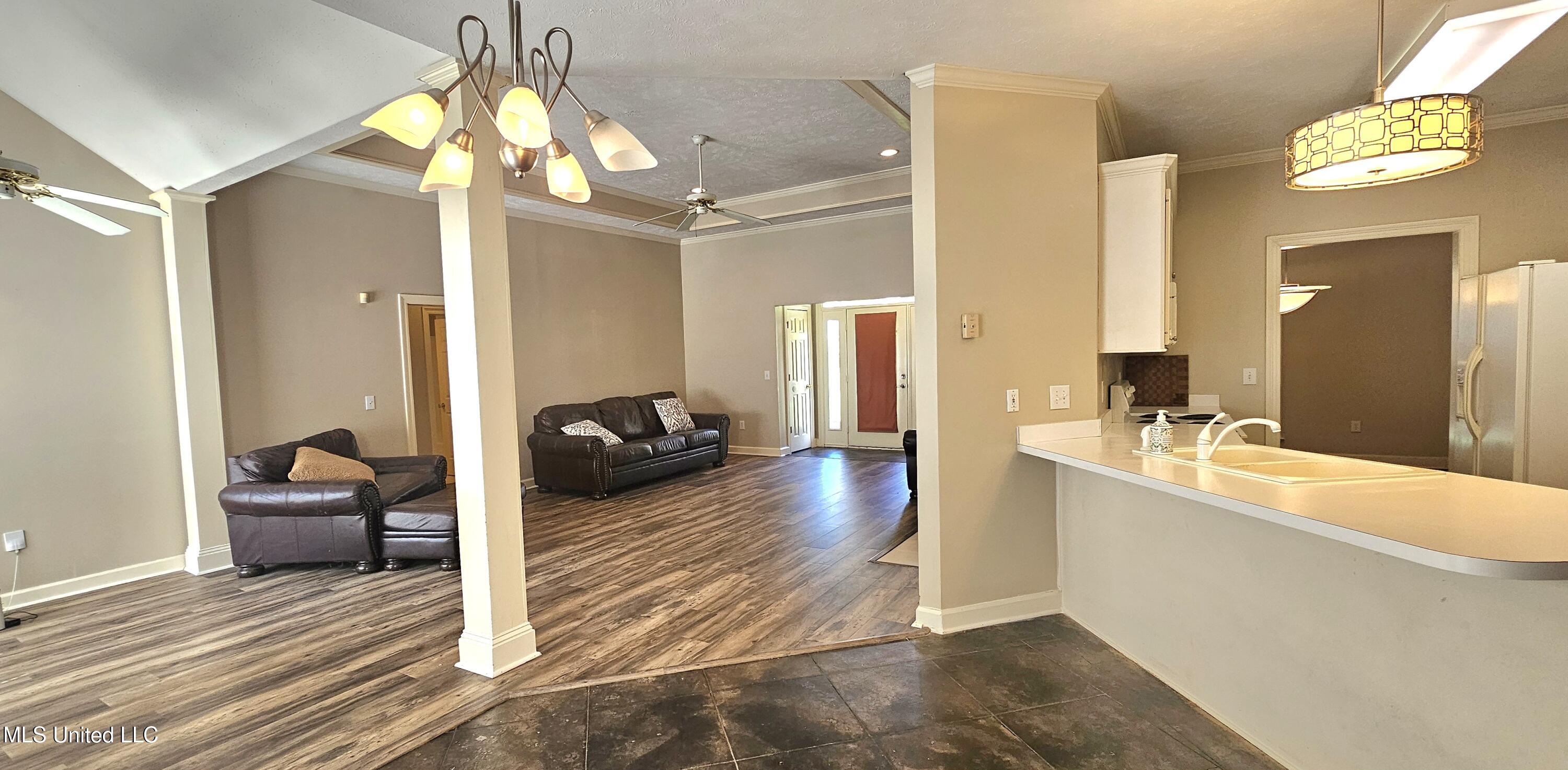 425 Autumn Creek Drive, Ridgeland, Mississippi image 8
