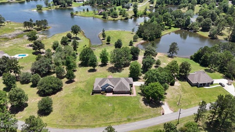 Homes For Sale - 87 N Highlands Drive<br/> Pearl River County, Poplarville, MS 39470