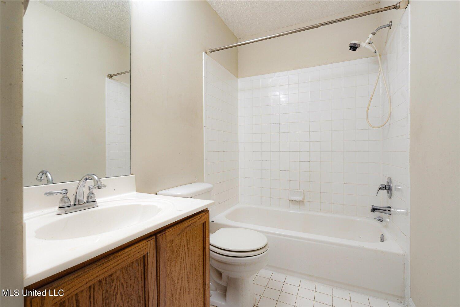9015 Champlain Drive, Olive Branch, Mississippi image 27