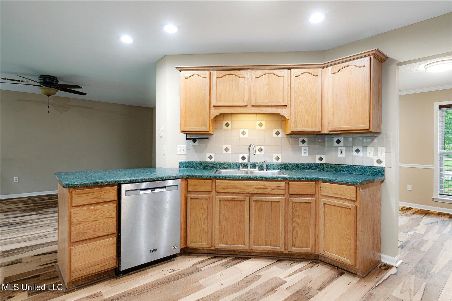 9015 Champlain Drive, Olive Branch, Mississippi image 19