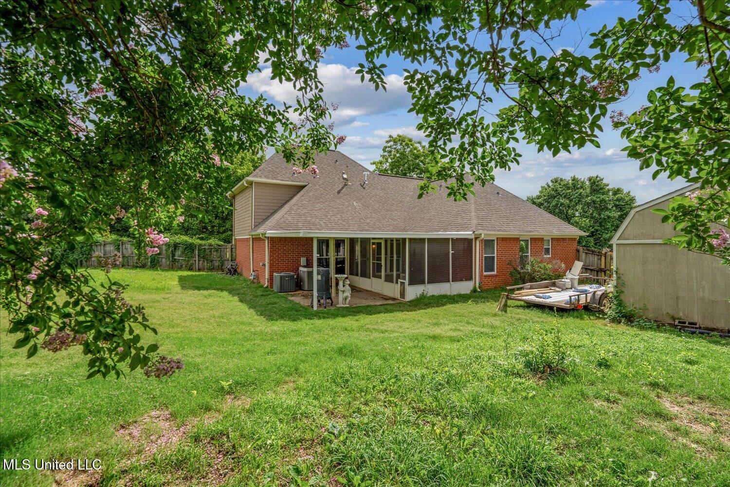 9015 Champlain Drive, Olive Branch, Mississippi image 31