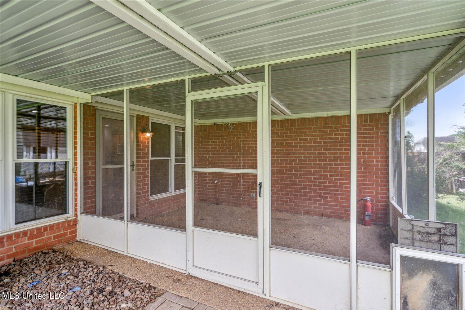 9015 Champlain Drive, Olive Branch, Mississippi image 30