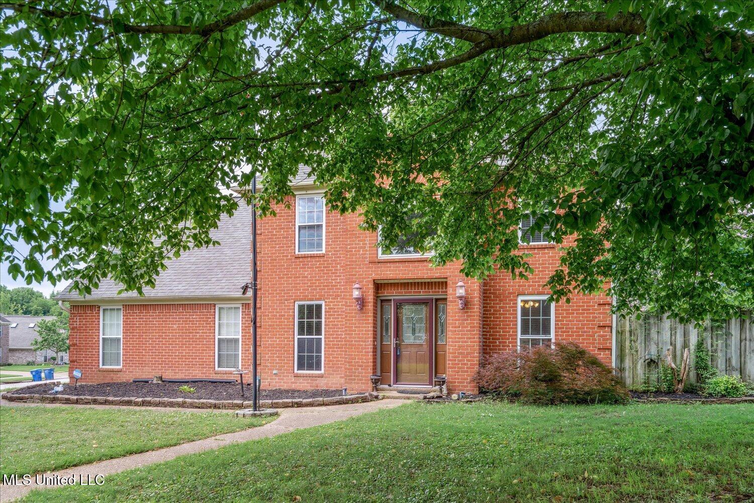 9015 Champlain Drive, Olive Branch, Mississippi image 3