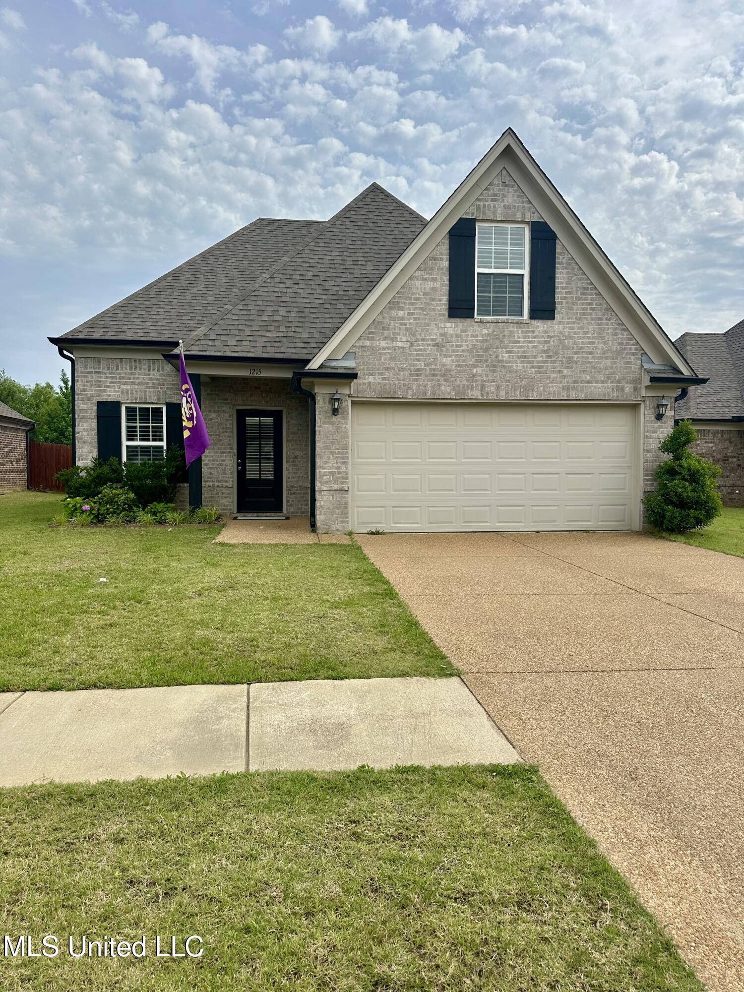 1215 Mcmillan Road, Southaven, Mississippi image 1