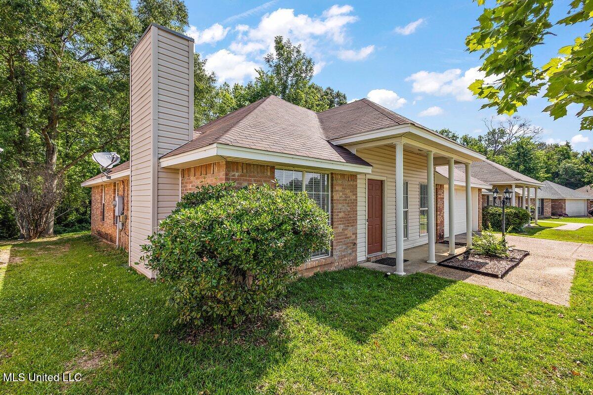 4422 Blake Circle, Byram, Mississippi image 2