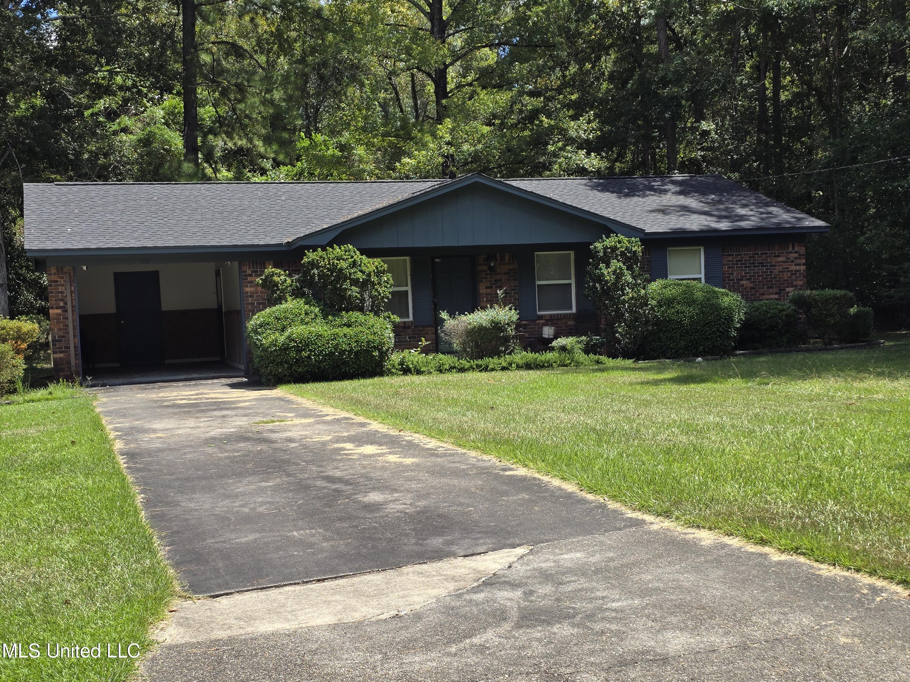 601 Lakewood Loop, Hattiesburg, Mississippi image 1