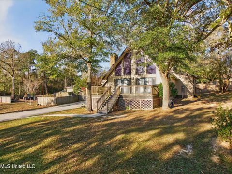 Apartment For Sale - 6670 Ahekolo Circle<br/> Hancock County, Diamondhead, MS 39525