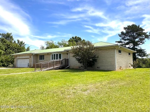 Homes For Sale - 377 Hall Road<br/> Scott County, Forest, MS 39074