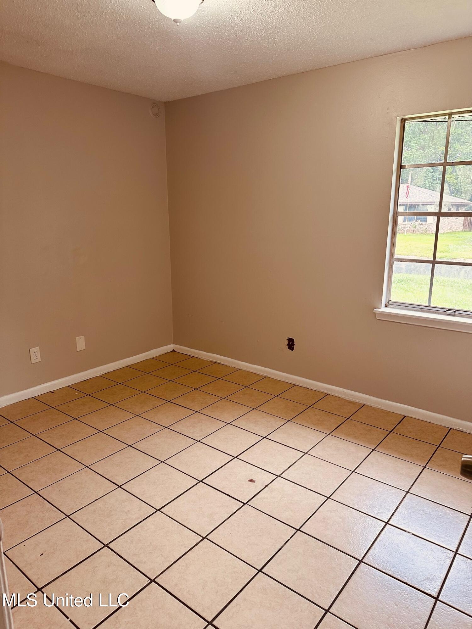 143 James Drive, Gulfport, Mississippi image 10
