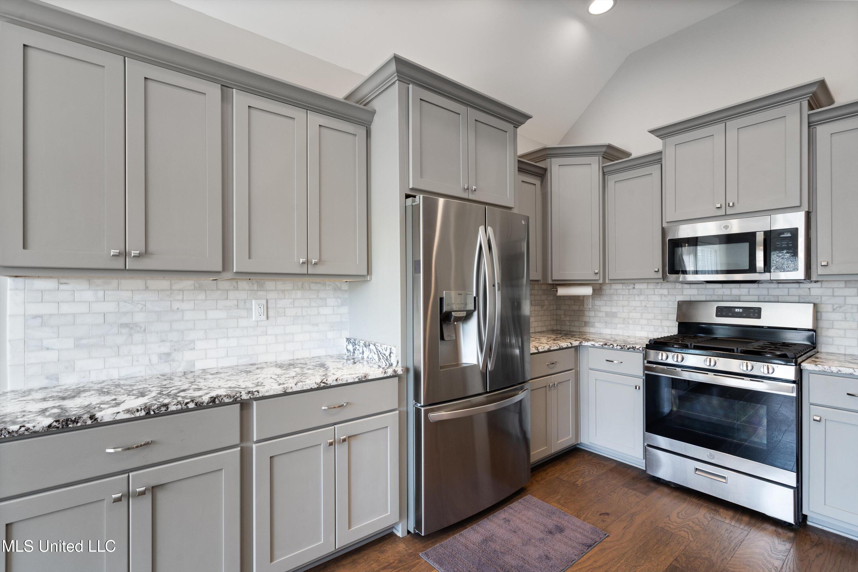 1140 Pettigrew Drive, Hernando, Mississippi image 18