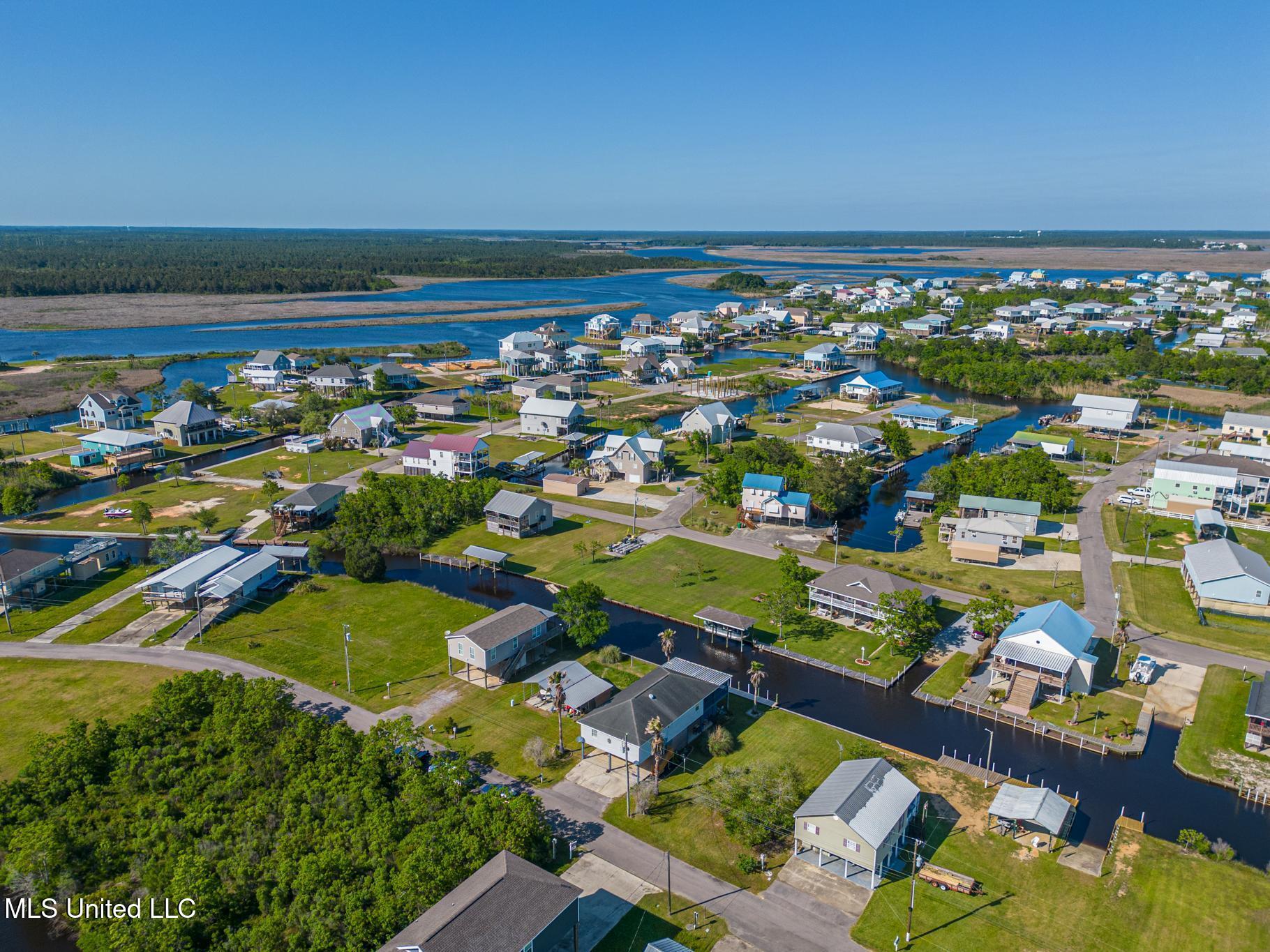 5036 Utah Street, Bay Saint Louis, Mississippi image 3