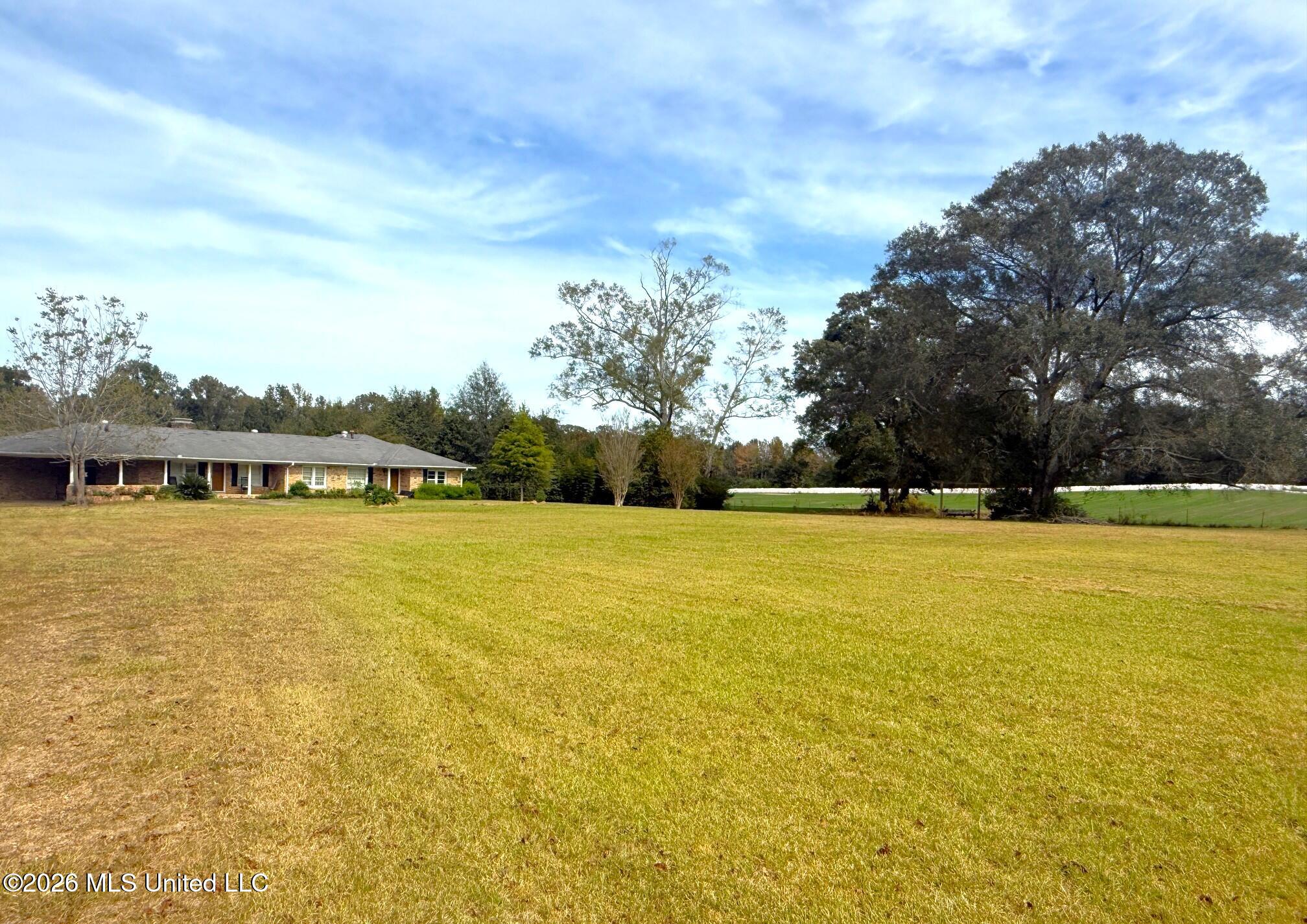 5527 Bean Road