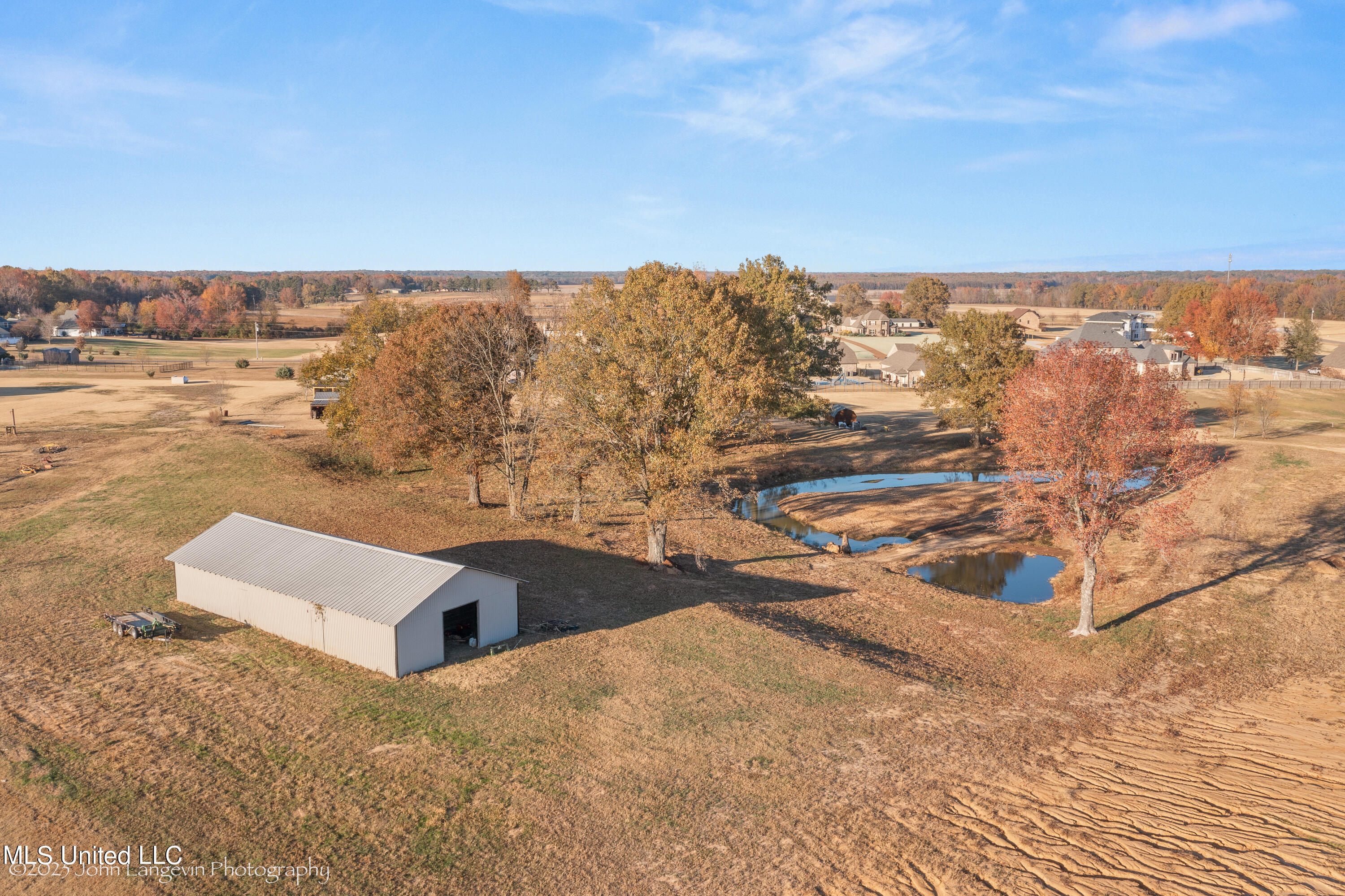 2841 Oak Grove Cove, Hernando, Mississippi image 6