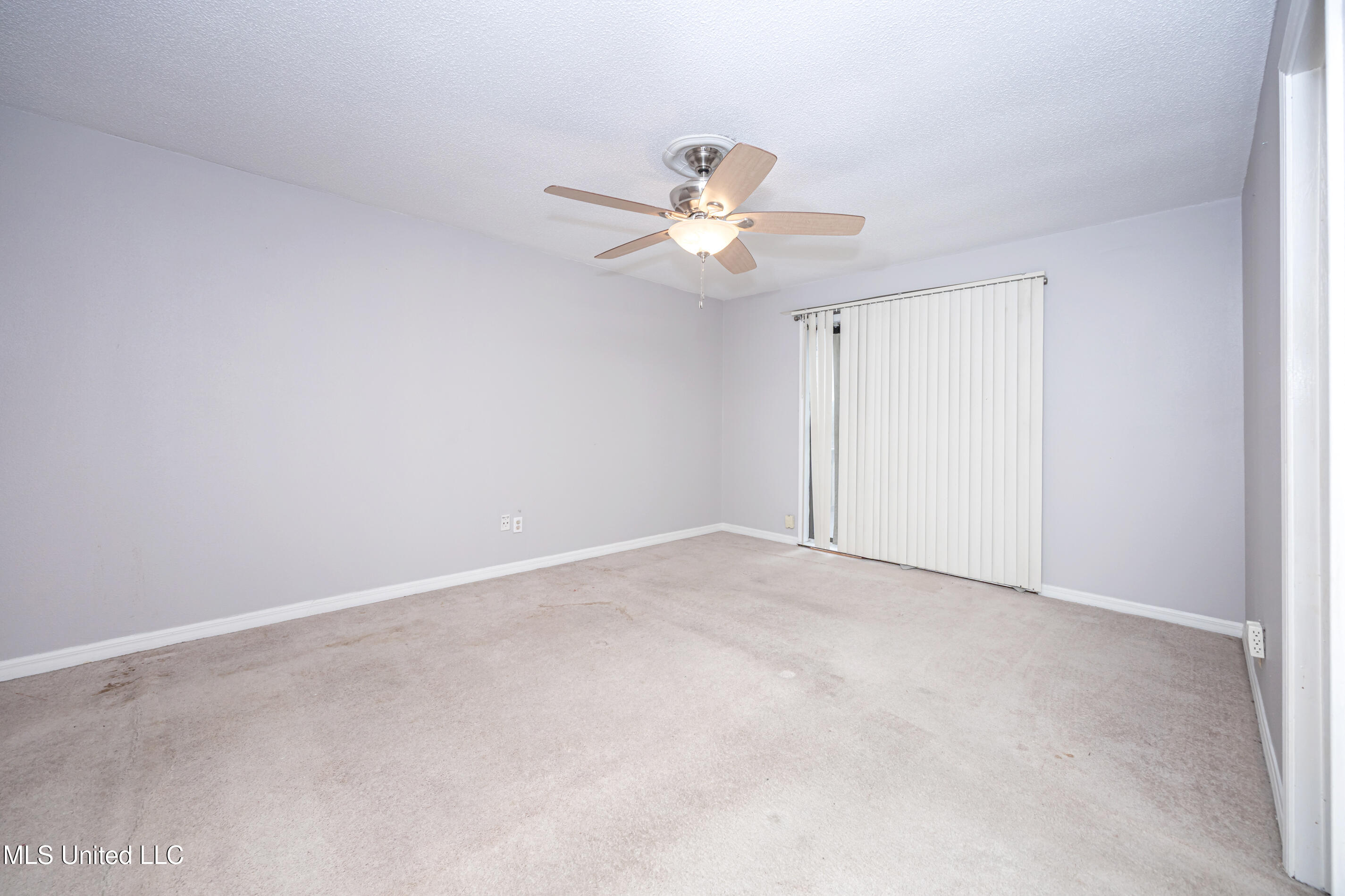 2037 Old Oaks Drive, Gautier, Mississippi image 35