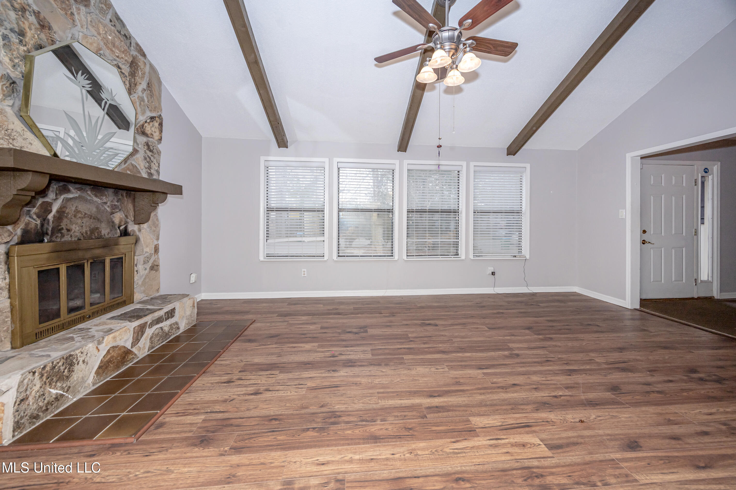 2037 Old Oaks Drive, Gautier, Mississippi image 15