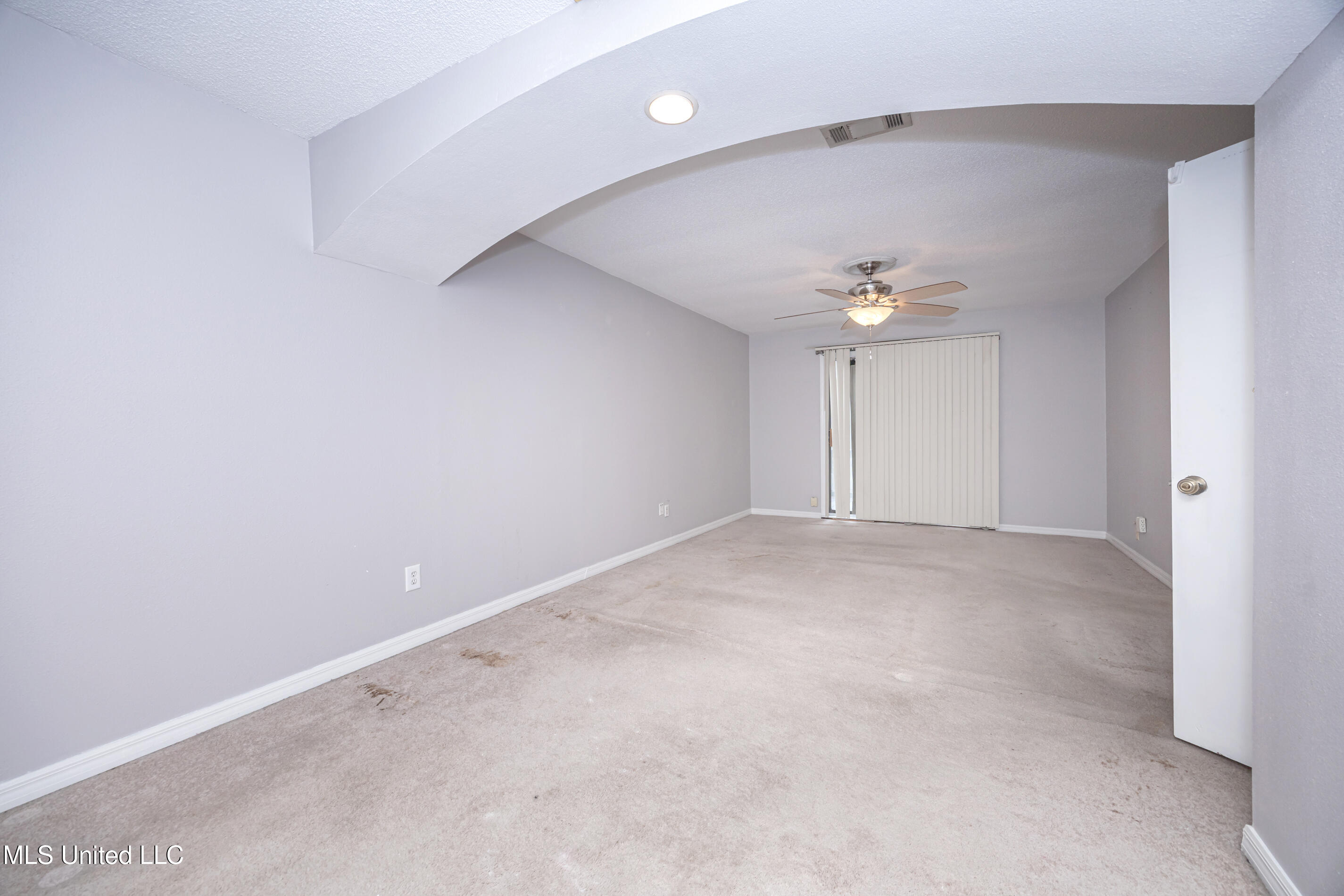 2037 Old Oaks Drive, Gautier, Mississippi image 37