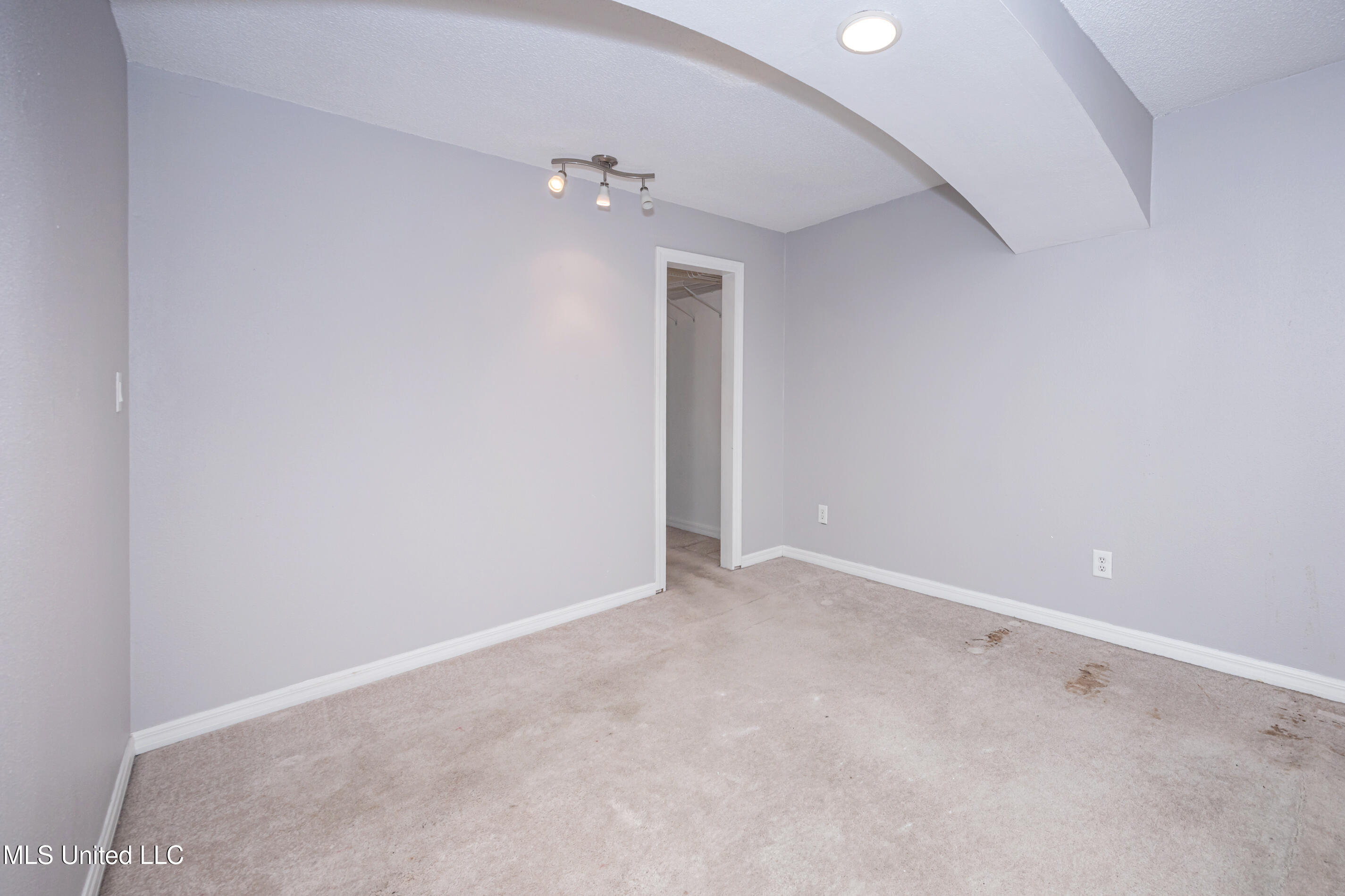 2037 Old Oaks Drive, Gautier, Mississippi image 36