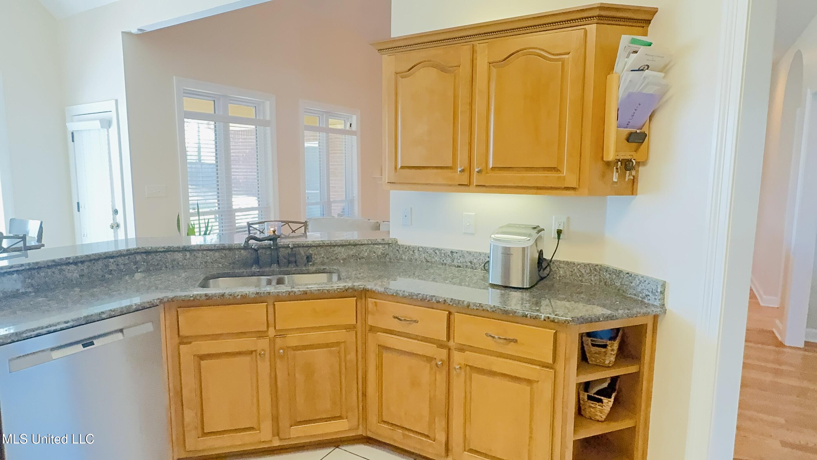 3629 S New Pointe Drive, Southaven, Mississippi image 26