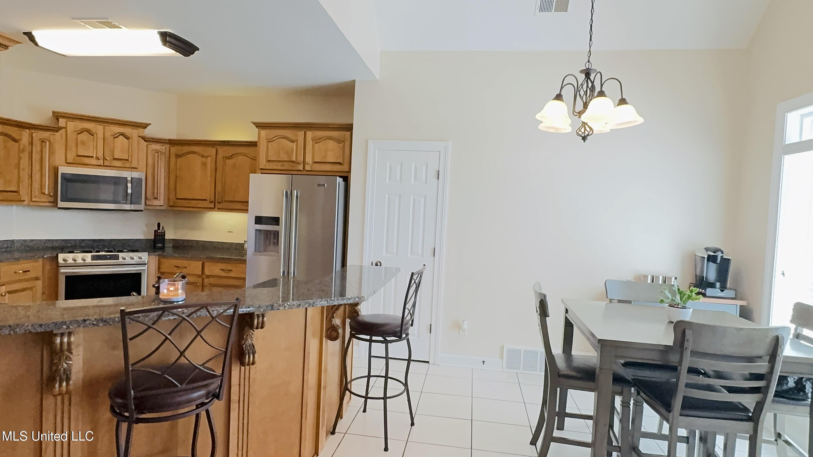 3629 S New Pointe Drive, Southaven, Mississippi image 21
