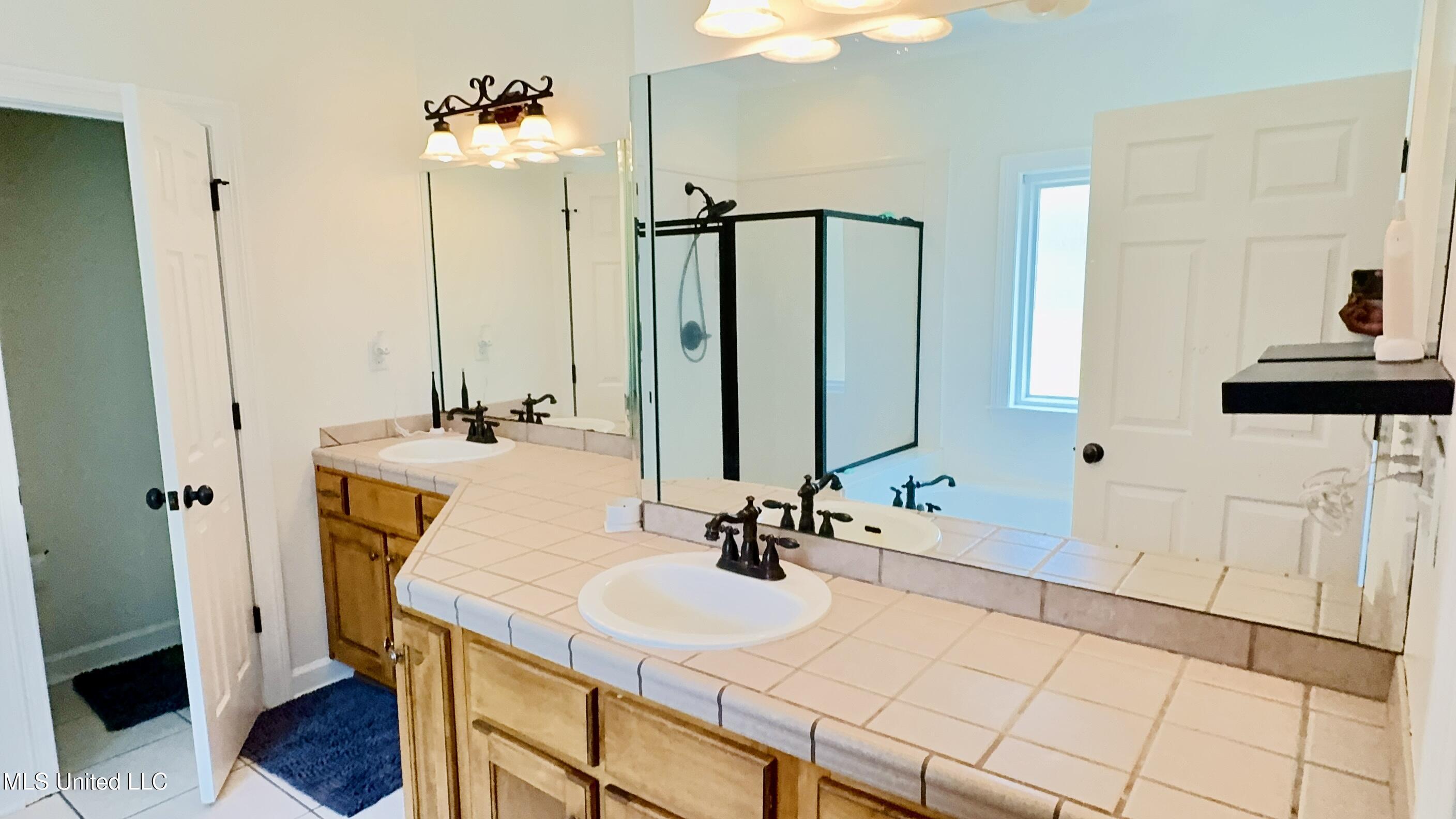 3629 S New Pointe Drive, Southaven, Mississippi image 36