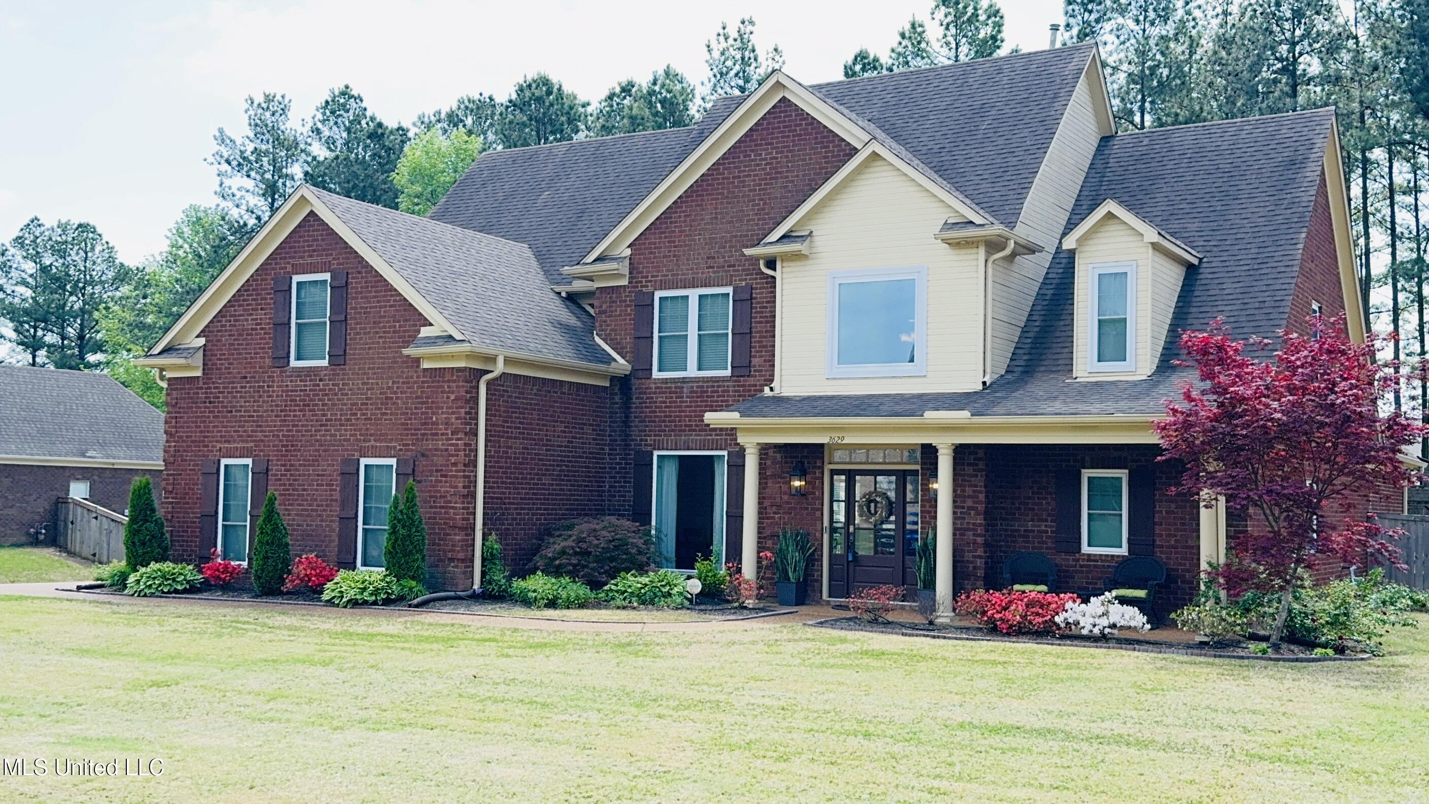 3629 S New Pointe Drive, Southaven, Mississippi image 3