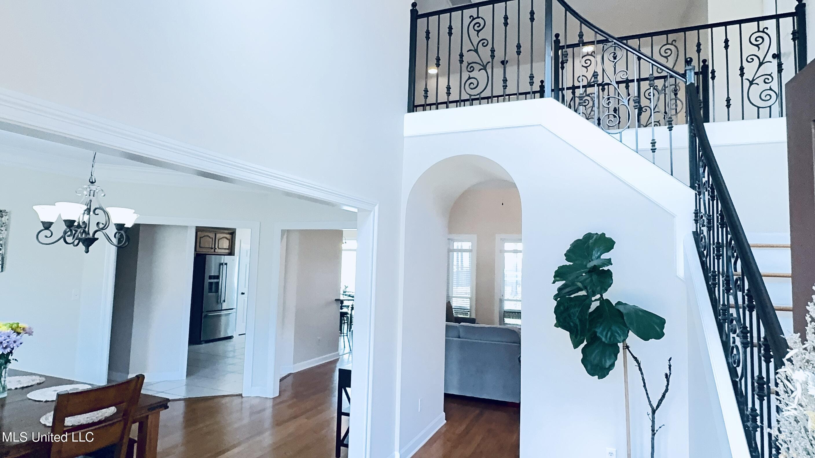 3629 S New Pointe Drive, Southaven, Mississippi image 9