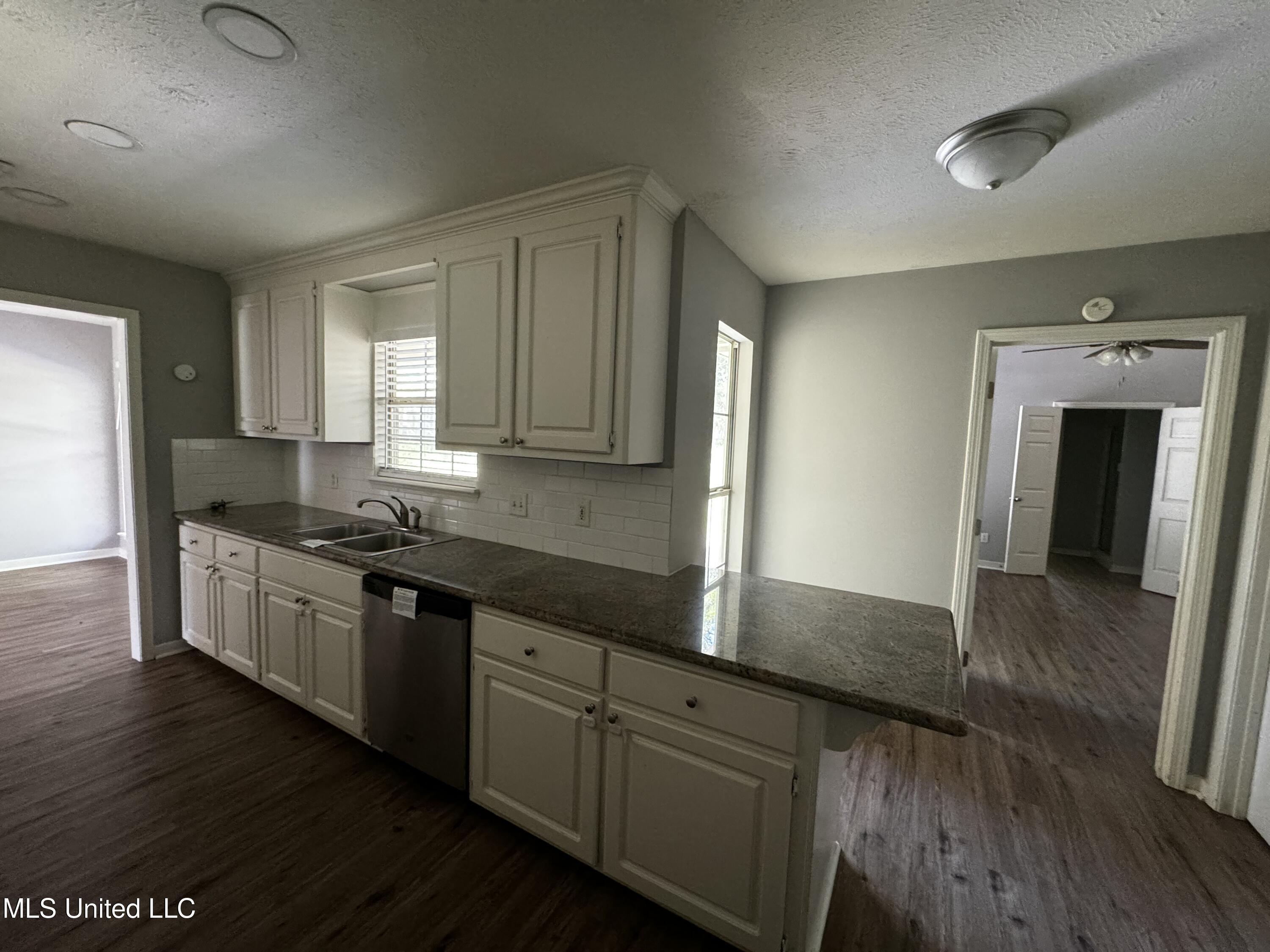 321 Busick Well Road, Brandon, Mississippi image 3