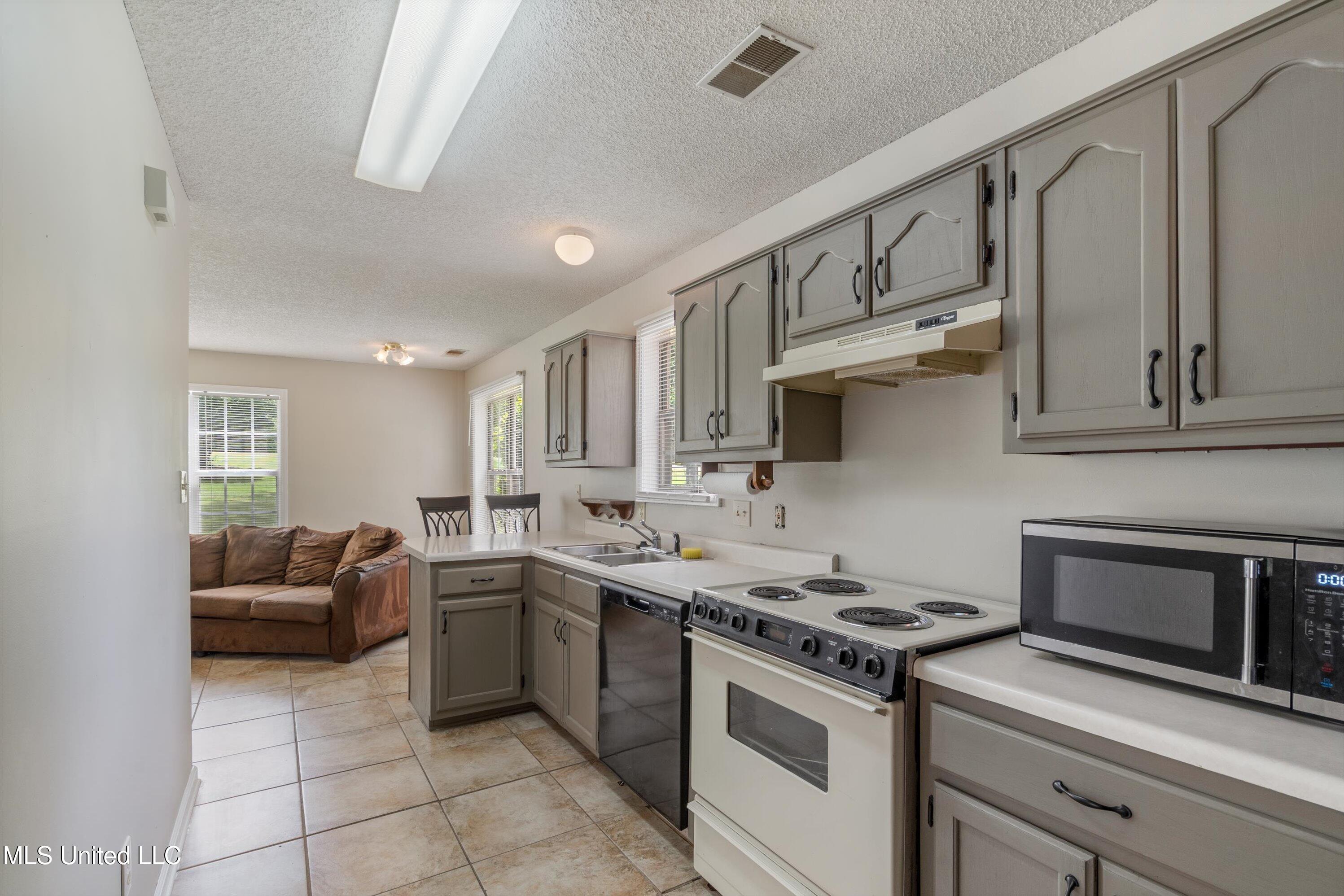 3590 Shady Oaks Drive, Olive Branch, Mississippi image 29